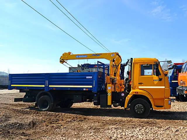 КАМАЗ 4308 бортовой с КМУ Soosan SCS 334