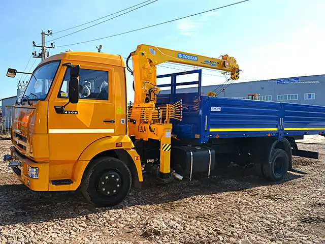КАМАЗ 4308 бортовой с КМУ Soosan SCS 334